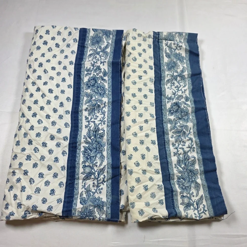 Vtg Set of 2 Ralph Lauren Blue White Floral Cotton Pillow Case Made in USA  NOTE